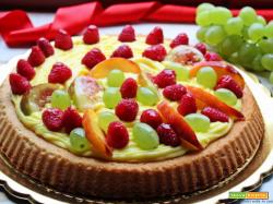 Crostata di frutta con marmellata e crema