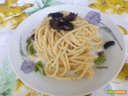 Spaghetti al pangrattato tostato