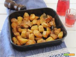 Patate al forno con la buccia