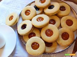 Biscotti occhio di bue con frolla di Montersino