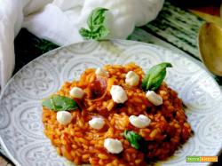 RISO CON BURRATA POMODORI CILIEGINI  E CIPOLLA DI TROPEA