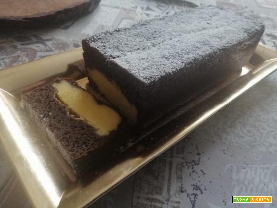 Plum cake al cioccolato farcito con crema pasticcera
