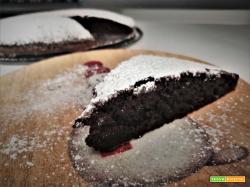 Torta al cacao senza burro, senza uova, senza lievito