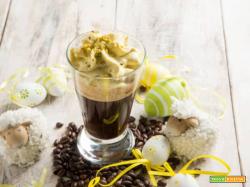 Nitro al caffè con spuma al pistacchio, un dessert fresco