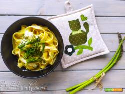 Tagliatelle cremose agli asparagi selvatici