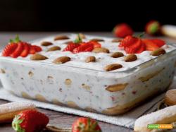 Tiramisù alle Fragole e Mandorle