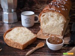 Pan brioche semplice e morbido