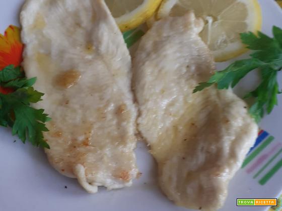 Scaloppine di pollo in salsa al limone