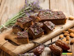 Quadretti al cioccolato e lavanda: il dolcetto per ogni occasione