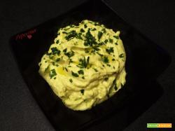 Humus di avocado e ceci