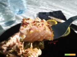 Salmone in salsa di senape e asparagi