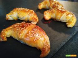 Cornetti tirolesi (speck taleggio e funghi)