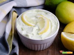 Salsa allo yogurt e avocado