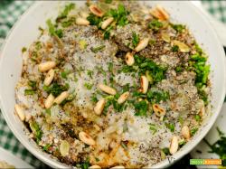 Porridge di riso tondo con i semi oleosi