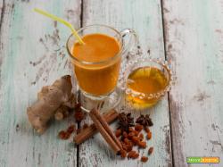 Succo di olivello spinoso e zenzero, bevanda rinfrescante