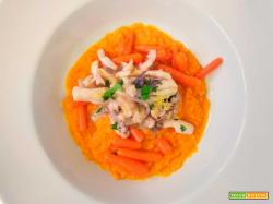 Calamari al vino con purè di carote