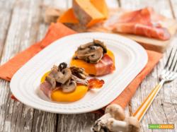 Medaglioni di zucca con speck, un antipasto fresco