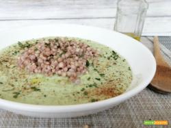 Grano saraceno su vellutata di zucchine
