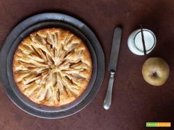 La torta di mele con latte alla vaniglia