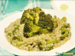 Risotto integrale cremoso con broccoli senza glutine
