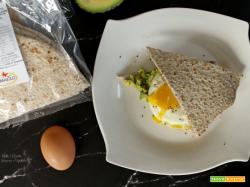 Piadina integrale con avocado e uovo pronta in 5 minuti