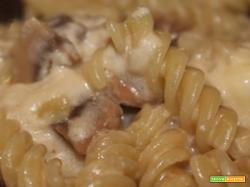 PASTA FUNGHI E ASIAGO