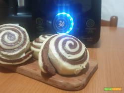Panini dolci cotti al vapore (con mambo)