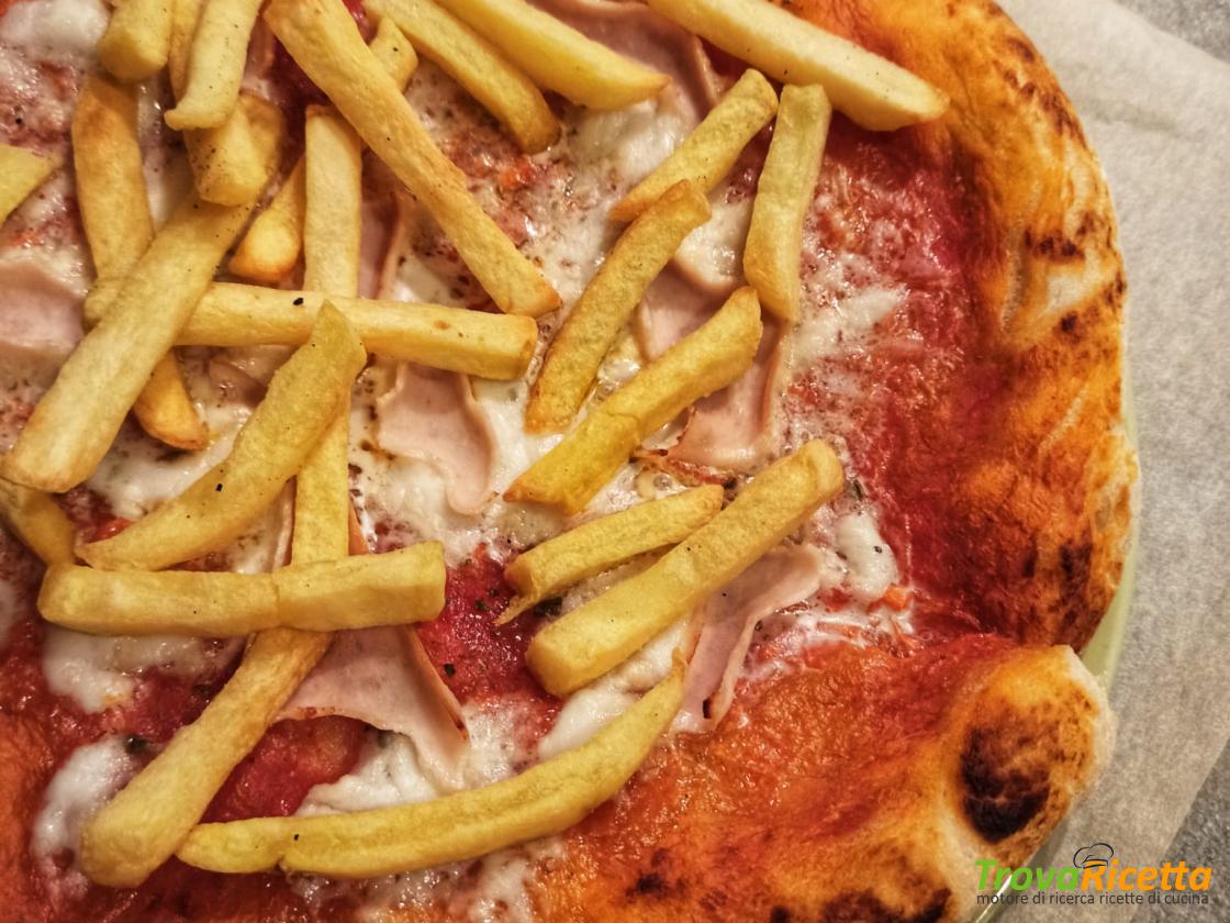 Pizza Margherita cotto e patatine senza glutine - Ricetta | TrovaRicetta.com