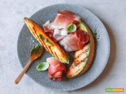MELONE GRIGLIATO CON SPECK E PESTO DI RUCOLA