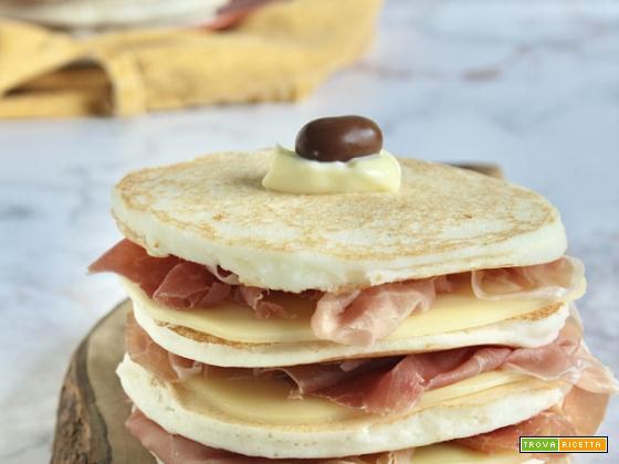 Pancake salati con farina di riso, albumi e yogurt greco