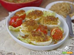 Uova sode ripiene gratinate al forno