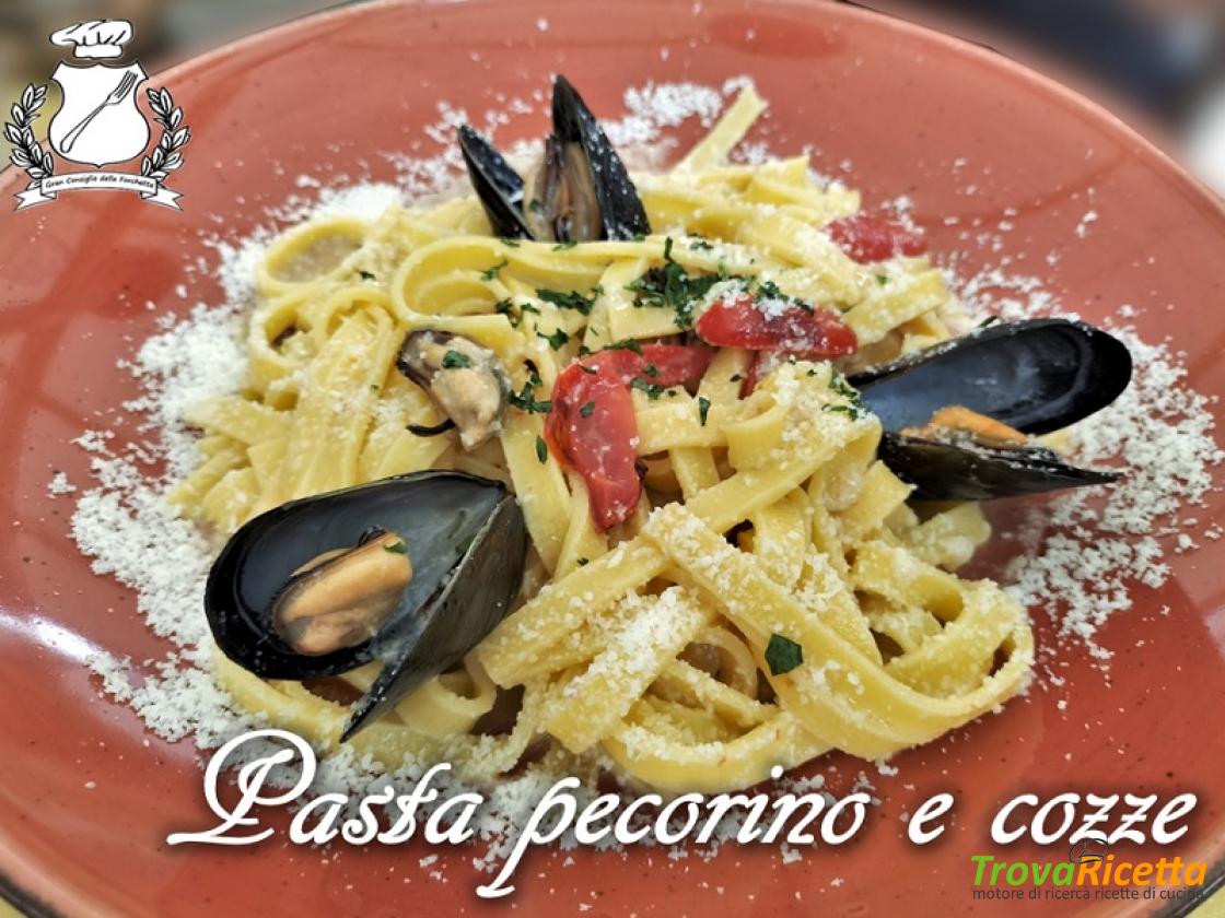 Pasta cozze e pecorino - Ricetta 