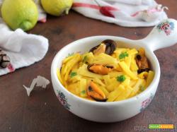 Sagne abruzzesi con cozze e zafferano