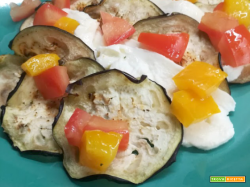 Caprese di melanzana con salsa sfiziosa