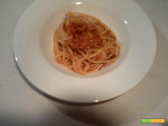 spaghetti con il tonno