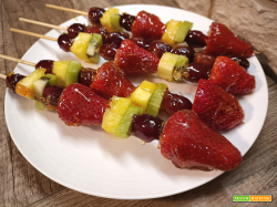 Tanghulu ricetta: spiedini di frutta caramellata cinese