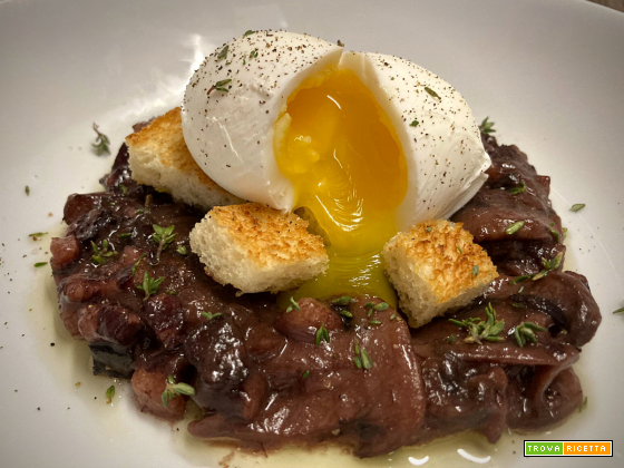 Oeufs en Meurette: ricetta delle uova in salsa Meurette, piatto gourmet