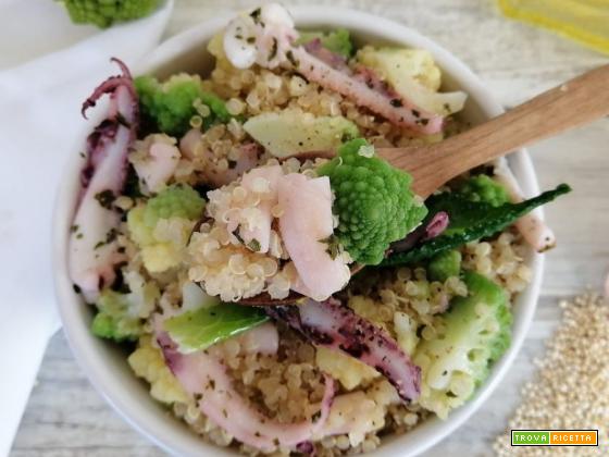Quinoa integrale con calamari e broccoli
