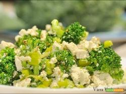 Dubu-muchim broccoli alla coreana senza glutine