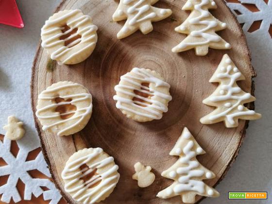Ghiaccia reale ricetta base per decorare biscotti