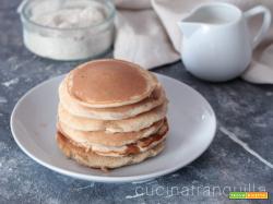 Pancakes con farina di avena