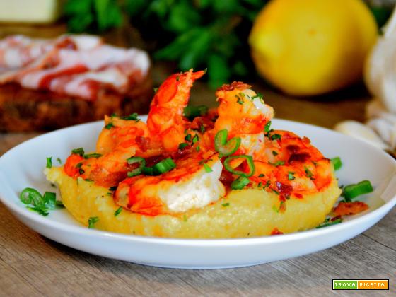 Shrimp and Grits: ricetta saporita a base di gamberi e semolino (USA)