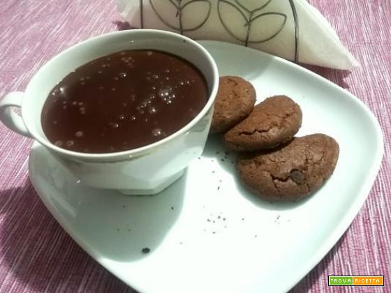 Cioccolata calda con Bimby, ricetta base: anche senza glutine e senza lattosio