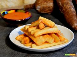Manioca fritta (o Yuca fritta) fatta in casa