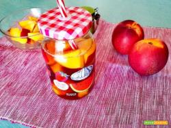 Tè freddo con la pesca fatto in casa