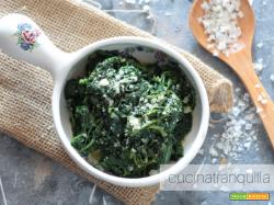 Spinaci al burro e parmigiano