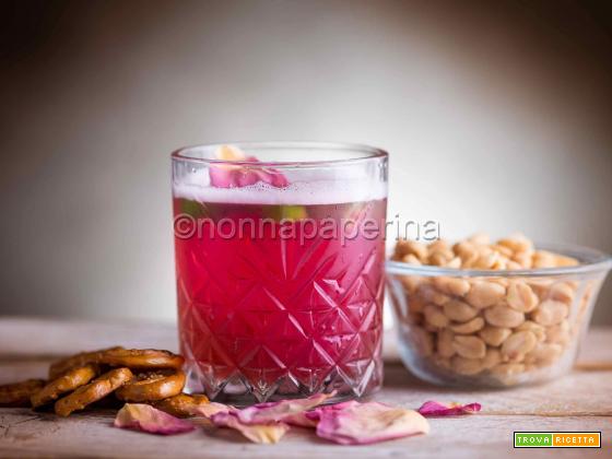 Pink Potion, un cocktail alcolico dal sapore unico
