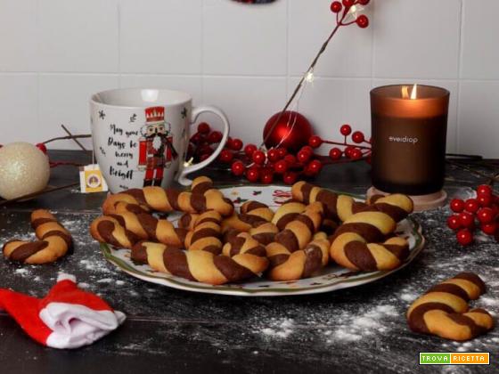Bastoncini natalizi: biscotti friabili bicolore da regalare a Natale