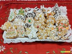 Biscotti natalizi decorati