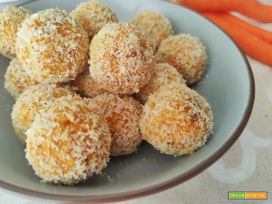 Mini balls con carote e cocco senza zucchero e senza glutine